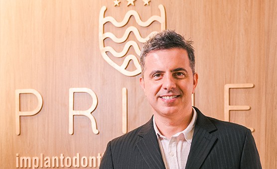 Dr. Juliano Swerts